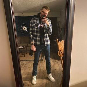 Meet your Posher, Jeremie